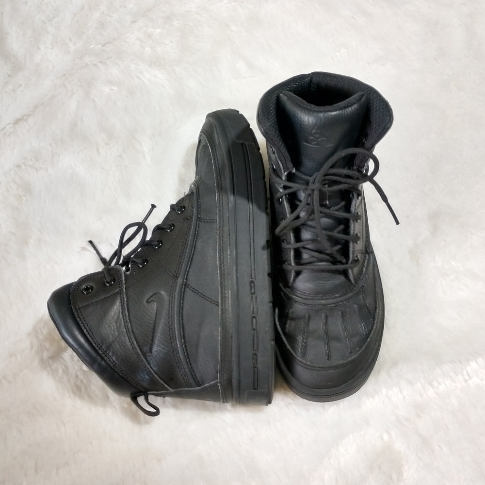 Nike Woodside 2 High GS Duck Boots (Women's 7)